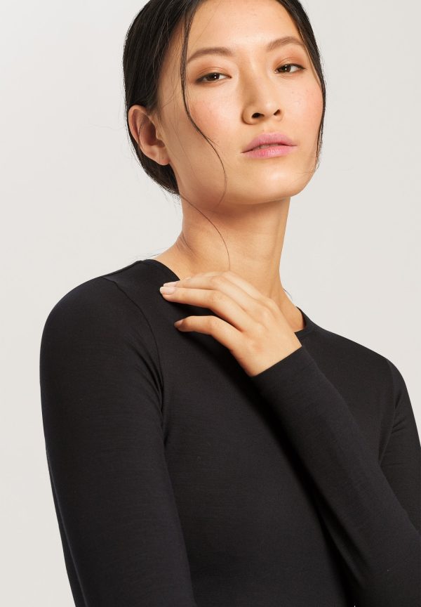 Soft Touch Round Neck Fitted Top - Image 5