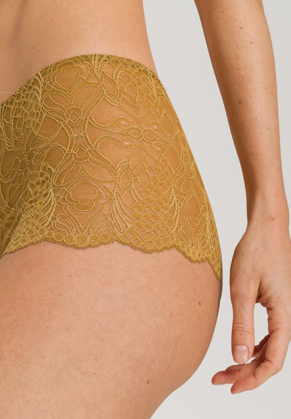 Lilova Boyleg - Image 5