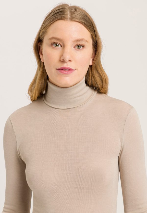 Woolen Silk W Wool and Silk Roll Collar Turtleneck - Image 3