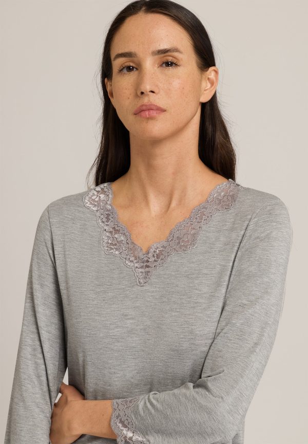 Natural Elegance Scalloped Lace Trim Pajama Set - Image 4