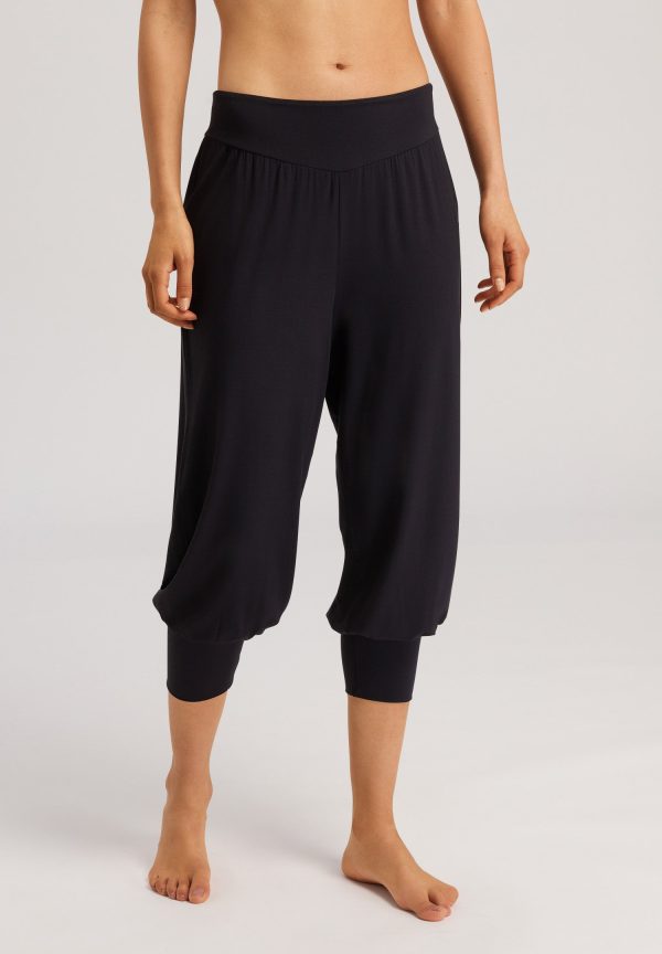 Yoga Crop Pants - Image 2