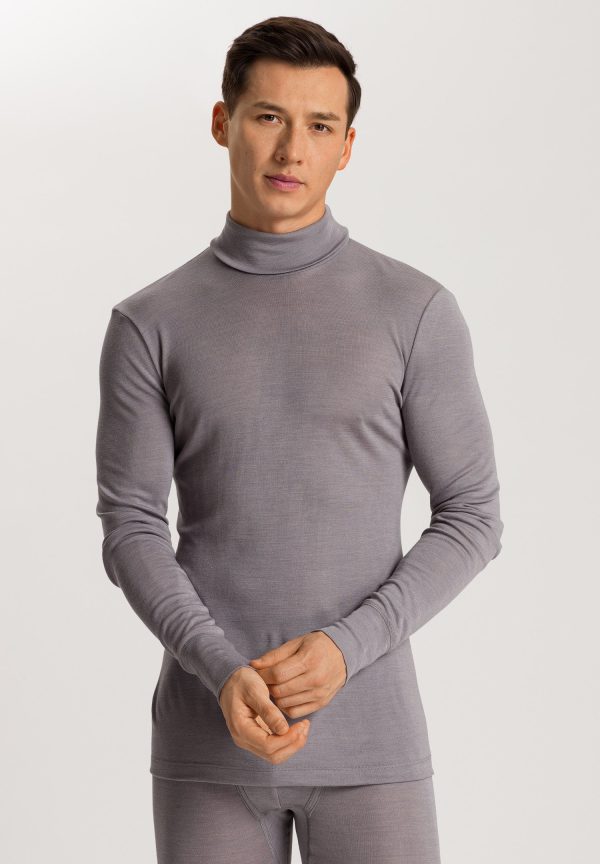 Woolen Silk M Wool and Silk Turtleneck - Image 2