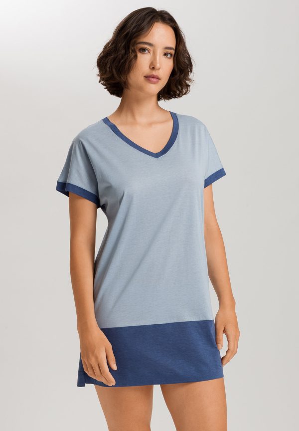 Laura Bigshirt - Image 2